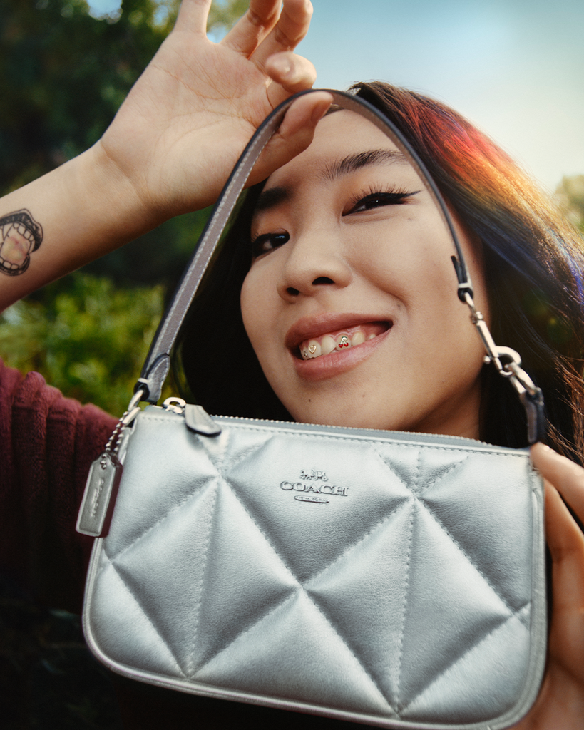 Coach – Wear your Shine